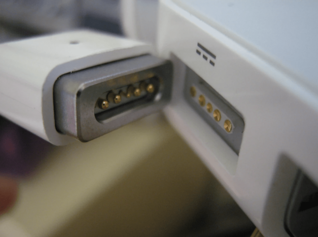 Magsafe Pogo Pin Charger